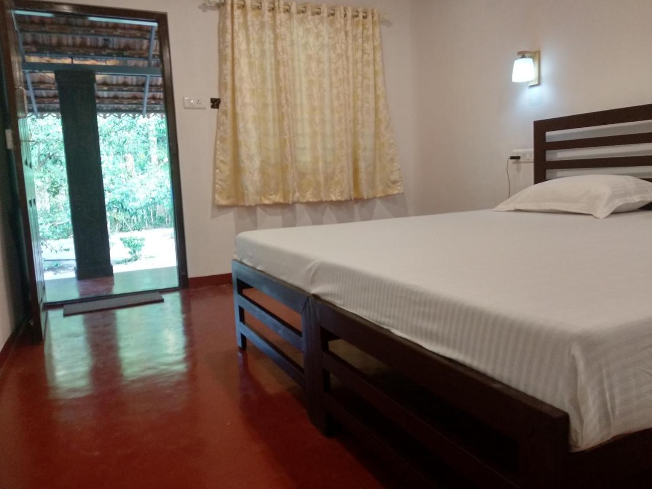 Marari Adonis Beach Villa Mararikulam Zewnętrze zdjęcie
